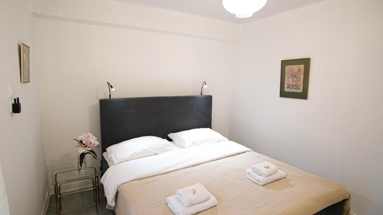 Quiet And Central Flat With Private Backyard Garden Афіни Екстер'єр фото